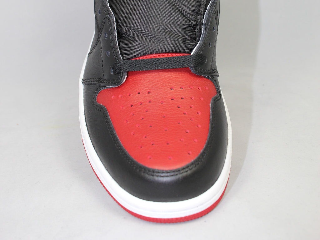 Air Jordan 1 Retro High OG 'Banned' 2016 SKU 555088 001 - Authentic - New in Box